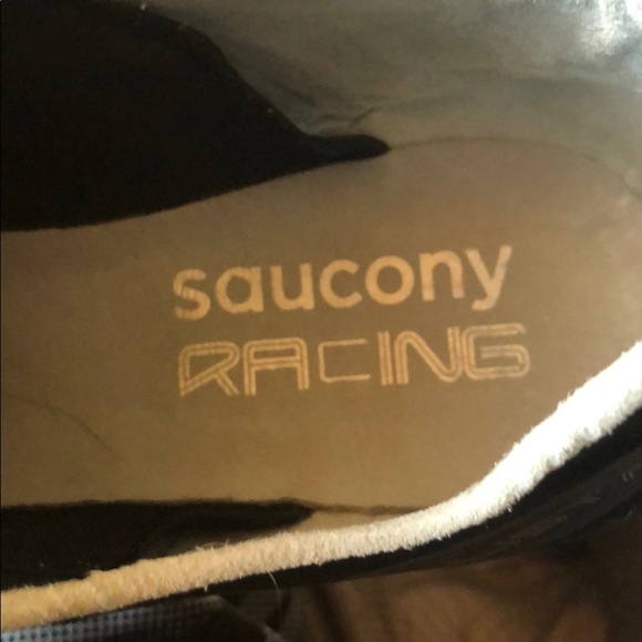 Athletic_Shoes